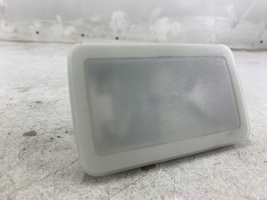 фото №2, Audi a6 c6 лампа салона задняя освещение багажника 4f9947123