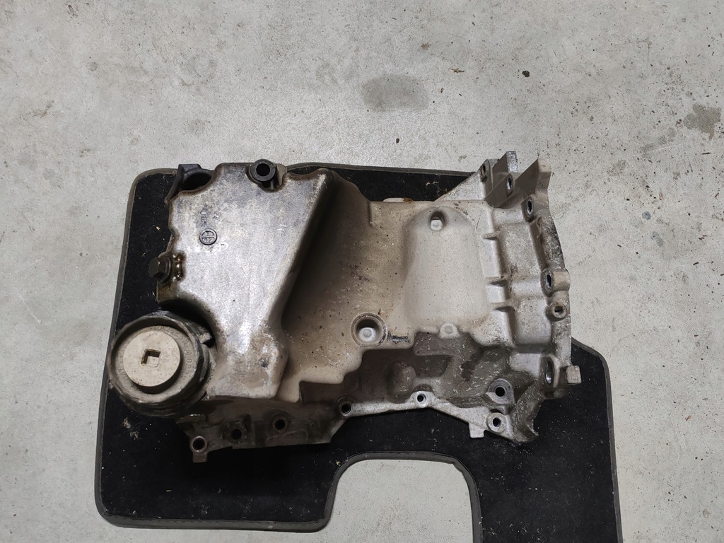 фото №7, Поддон масляная 1.33 toyota auris yaris i 09-12