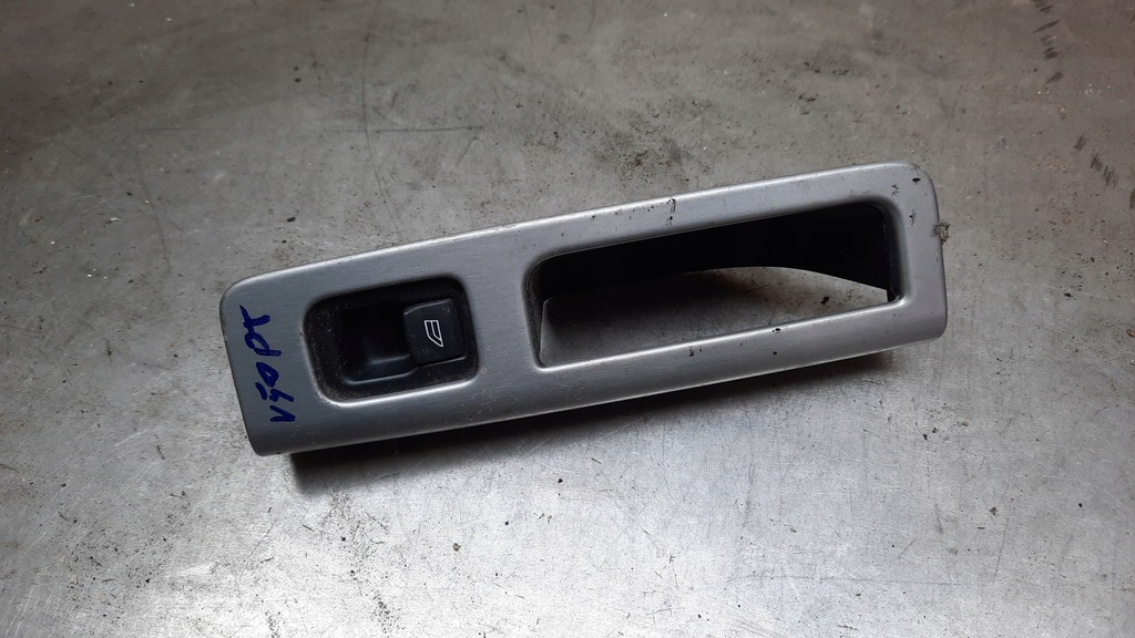фото №1, Перемикач вікон volvo v50 правий задня 6663819