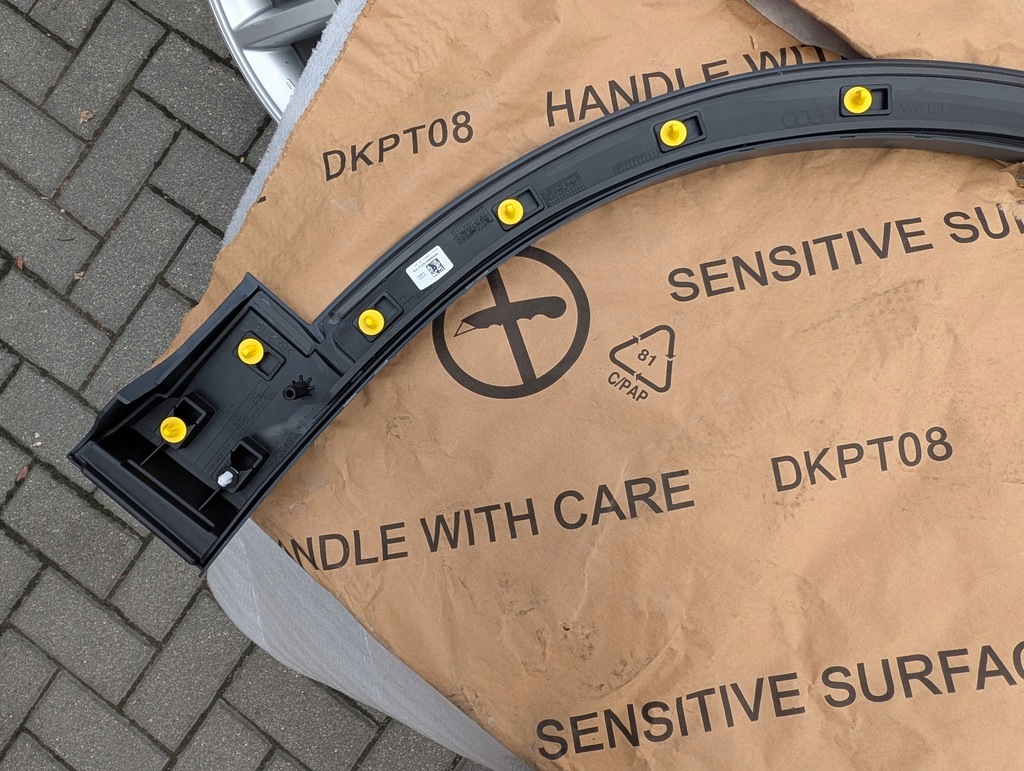 фото №7, Audi rsq8 q8 sq8 4m8 молдинг крыла левый перед 4m8853717k nowa оригинал