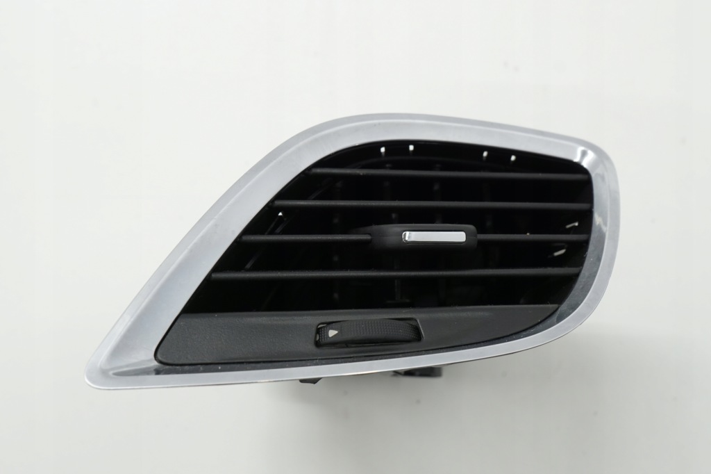 Купити Opel mokka a 14r решітка обдув права 95245317