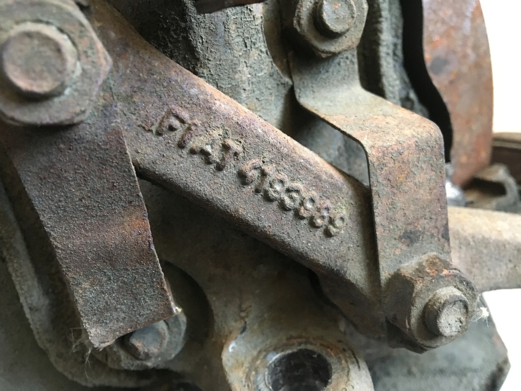 фото №4, Fiat 124 spider 2000 66- поворотний кулак ступиця перед