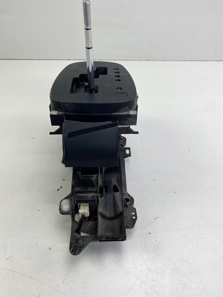 фото №10, Toyota yaris iii выборщик домкрат передач