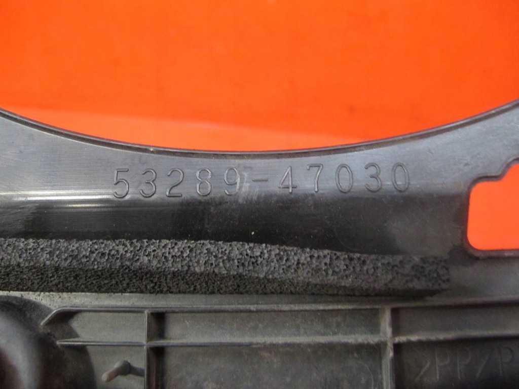 фото №6, Toyota prius 3 iii w3 защита накладка поперечина передний 53289-47030