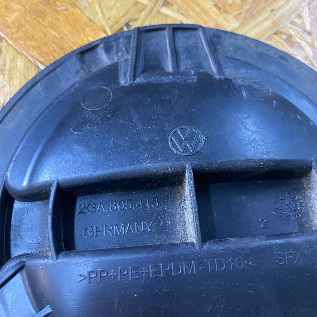 фото №3, Vw golf caddy jetta t-roc t-cross заглушка подкрылок