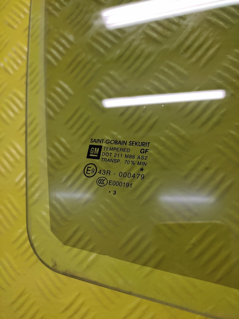 фото №2, Opel corsa d стекло дверь правый перед