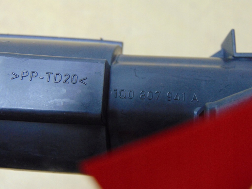 фото №10, Кронштейн рамка розпилювача vw eos ліва