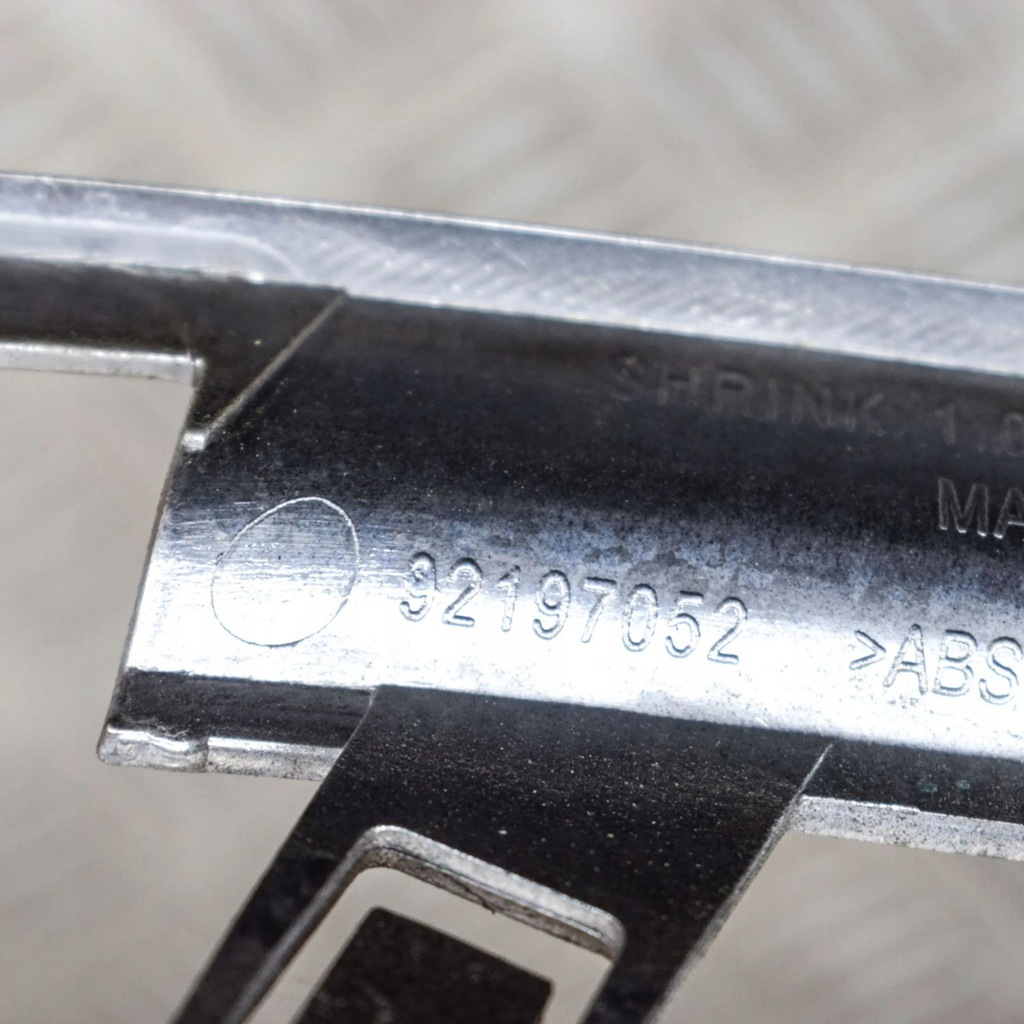 фото №6, Chevrolet camaro 2010 ліва сторона молдинг pod фара задня