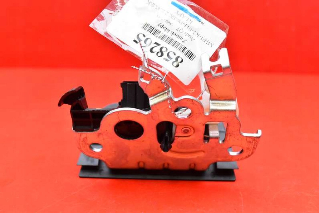 фото №5, Замок крышки задняя багажника 4f9827505 audi q7 4l 08-15