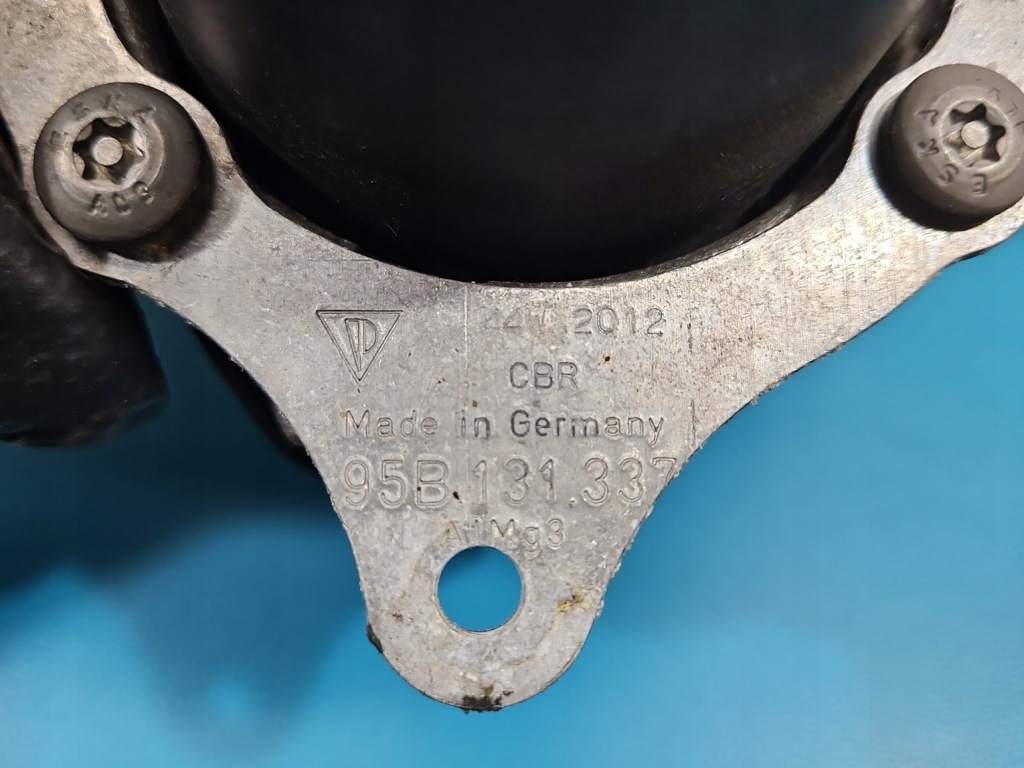 фото №9, Помпа повітря вторинного porsche panamera i 970 9a160510472 3.0 v6 cwd