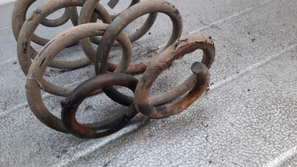 фото №2, Пружины задняя renault modus 07r 1.5dci