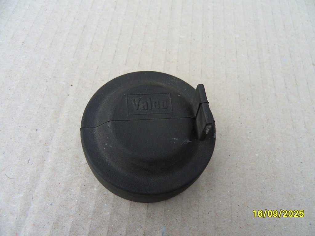 Купить Заглушка фонари передней valeo 89040090