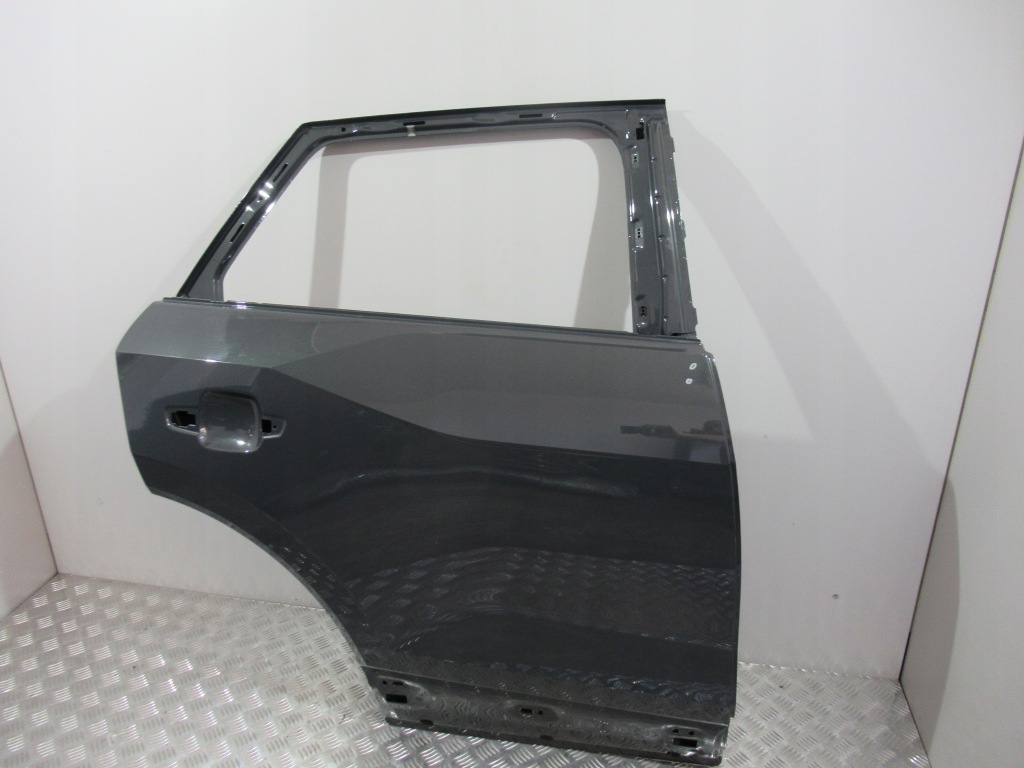 Купить Audi q2 81a дверь правый  задняя правое  81a