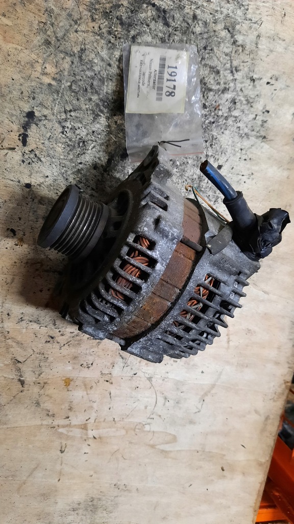 фото №1, Генератор nissan primera 2.0b 03r