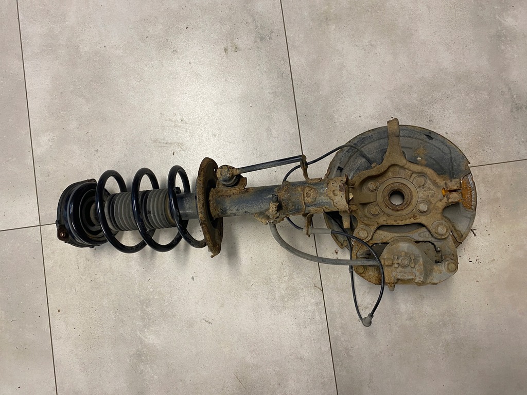 фото №7, Nissan leaf i поворотный кулак амортизационная стойка правый перед