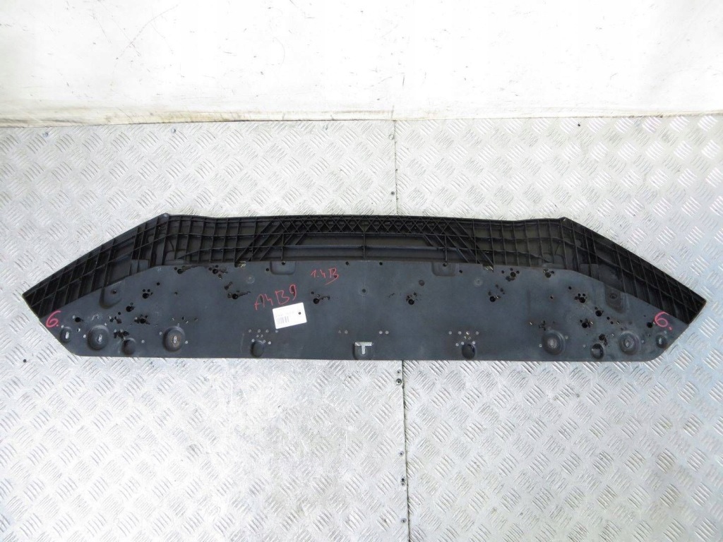 Купити Audi a4 b9 захист під  бампер перед 8w0807611