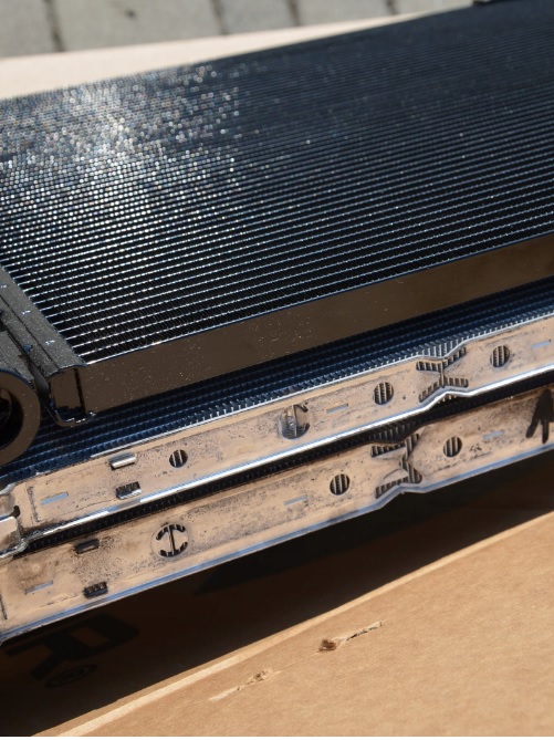 фото №1, Радиатор радиатор kpl wrangler jl 2.0t 4xe phev