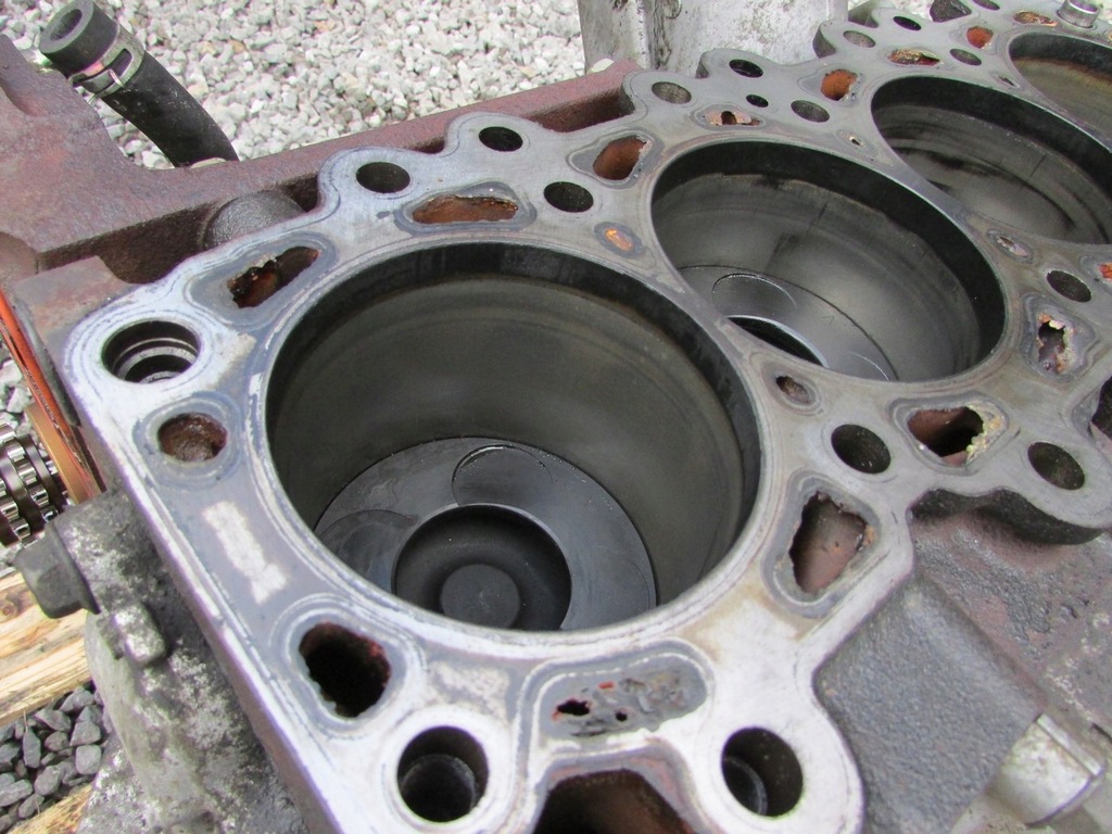 фото №6, Блок двигун dół поршень wał колінчастий nissan navara d22 2.5 di yd25