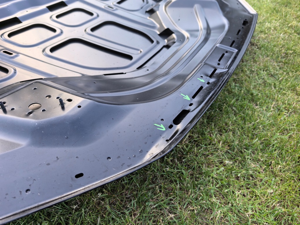 Audi e tron 4ke капот Ціна