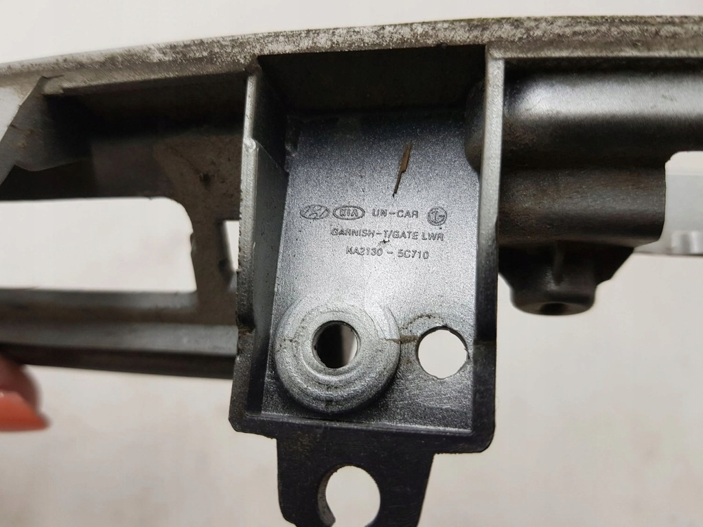 фото №8, Kia carens ii 2009 оббивка задній кришки багажника