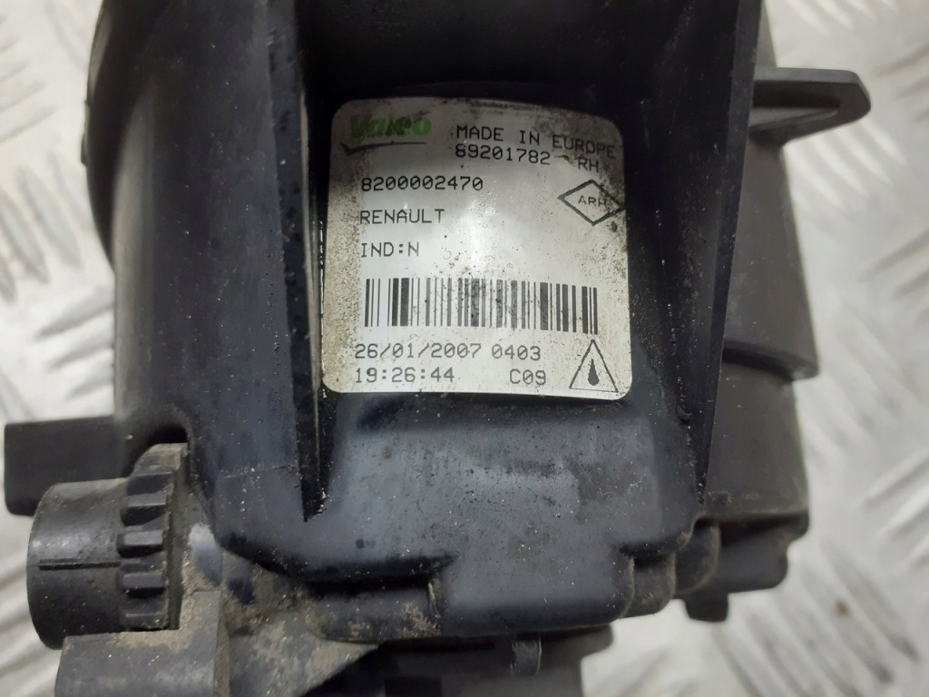 фото №2, Противотуманная фара правый renault thalia i 1.2 8200002470