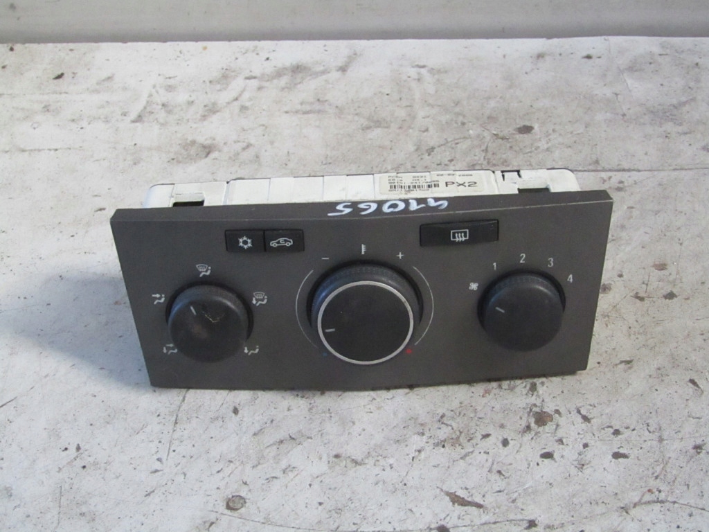 фото №1, Opel astra панель управляющий ---