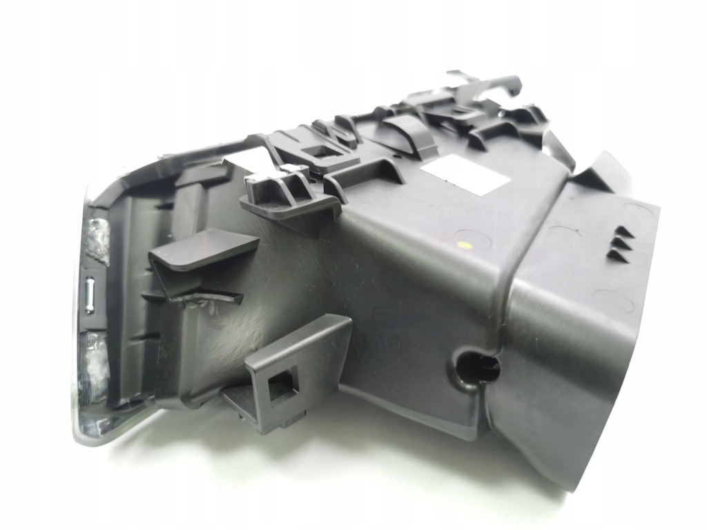 фото №9, Peugeot 2008 i 2015 левая сторона боковая решётка обдув панели приборной панели