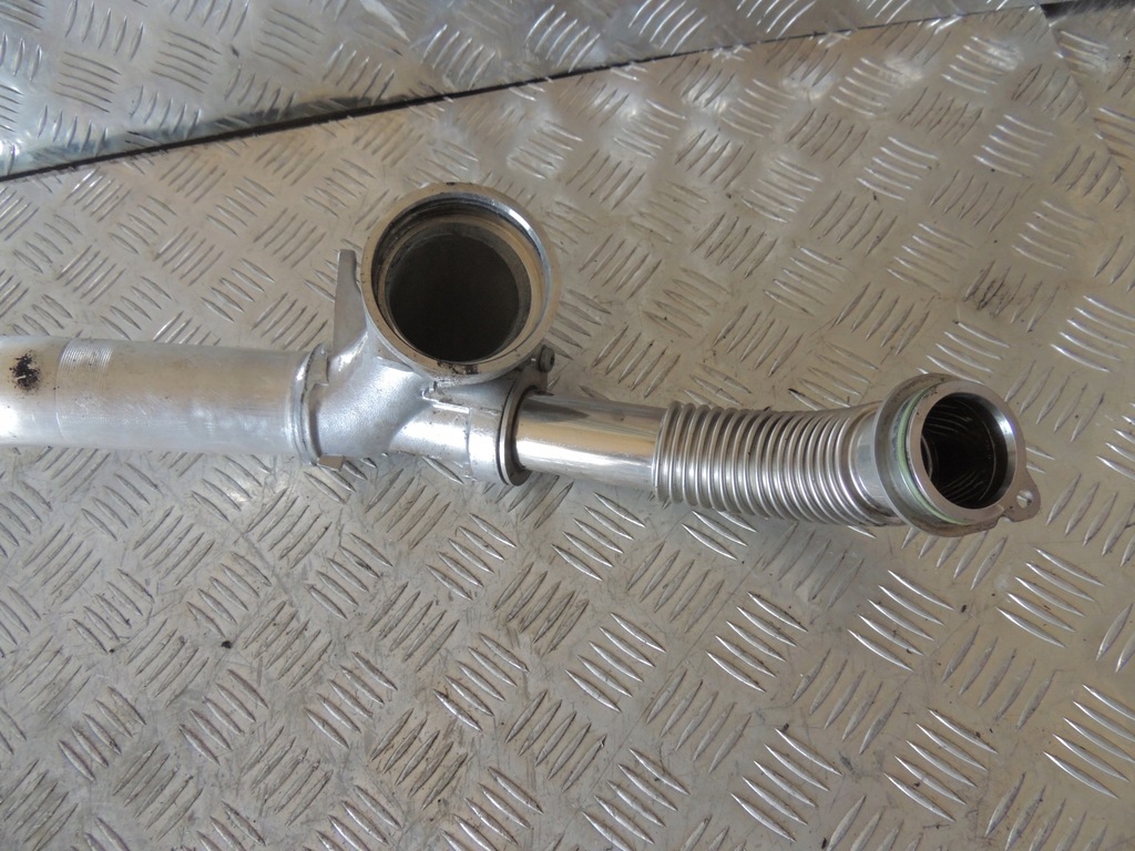 фото №3, Audi a7 a6 3.0tdi шланг труба турбины 059145732a 313km 059145673e