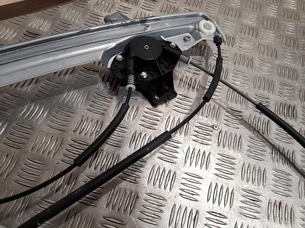 фото №6, Ford escape cm09313004 перед левая подъемники окон