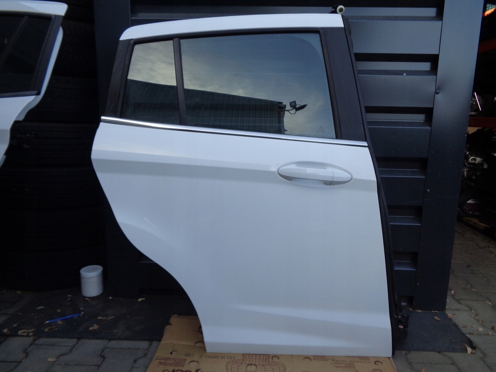 фото №1, Ford b-max 17r двері праве задні dc