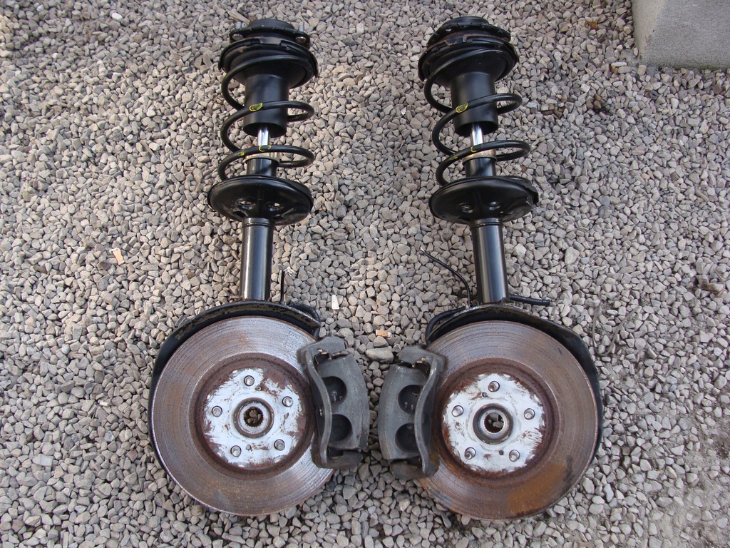 фото №1, Амортизатор поворотний кулак правий перед avensis t22 !!!