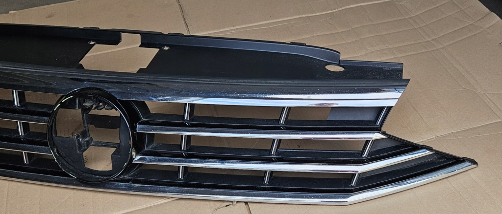 фото №4, Vw passat b8 3g0 lift r-line 19-23 решётка радиатора решётка радиатора