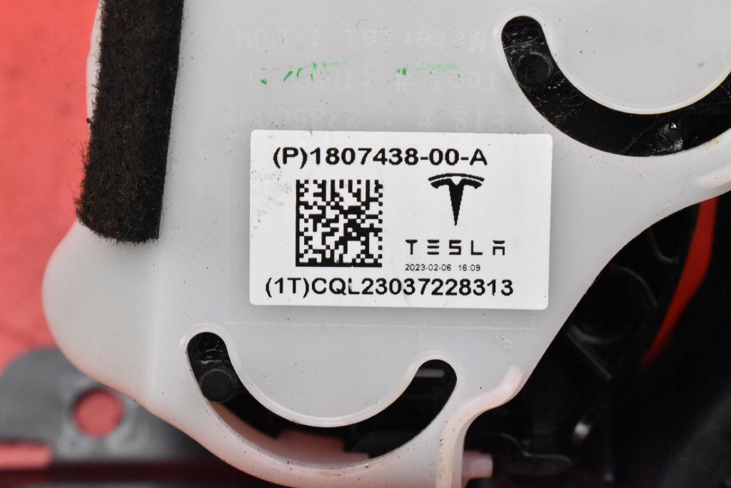 Решётка обдув правая 2735023x tesla model y 20- в Украине