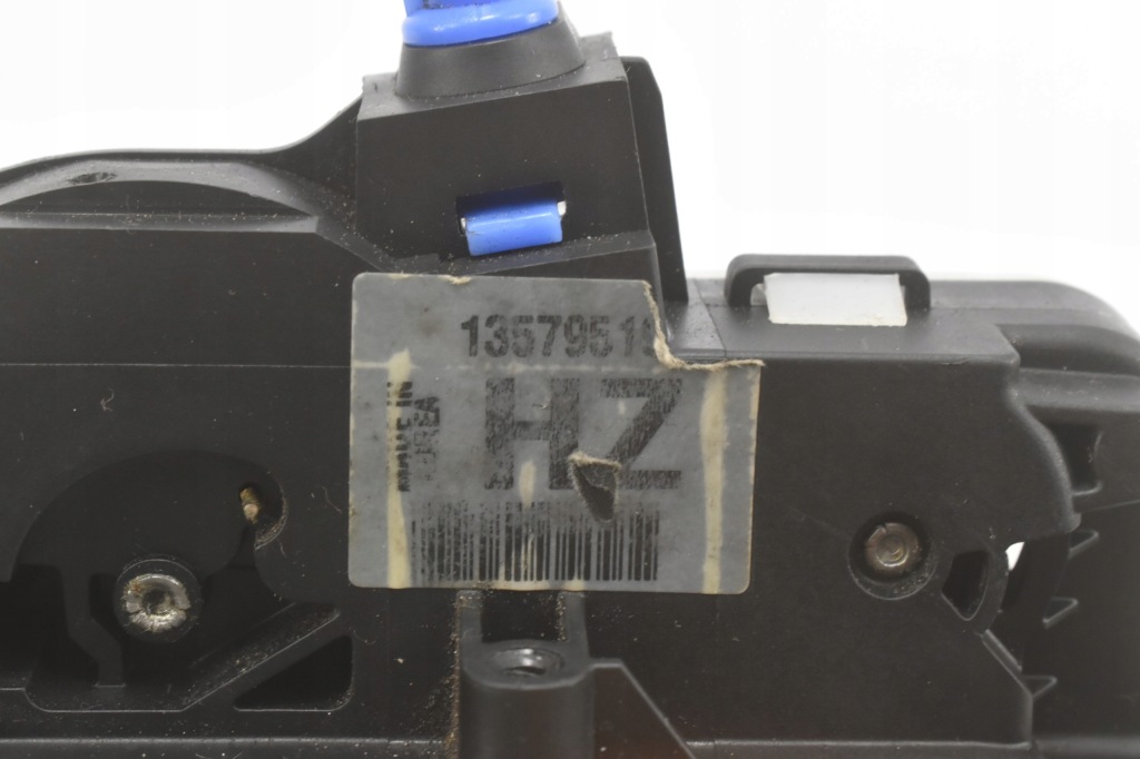 Замок дверь правый перед 13579519 opel mokka x astra j rhd в Украине