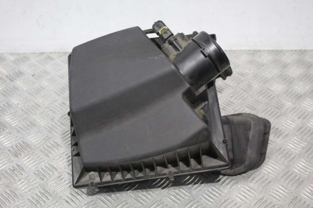 фото №1, Корпус фильтра воздуха opel astra j iv 4 lift