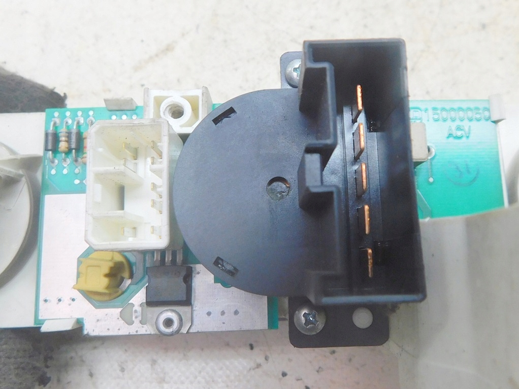 Iveco eurocargo 120e21 19,5" 02-08 панель обдув Ціна