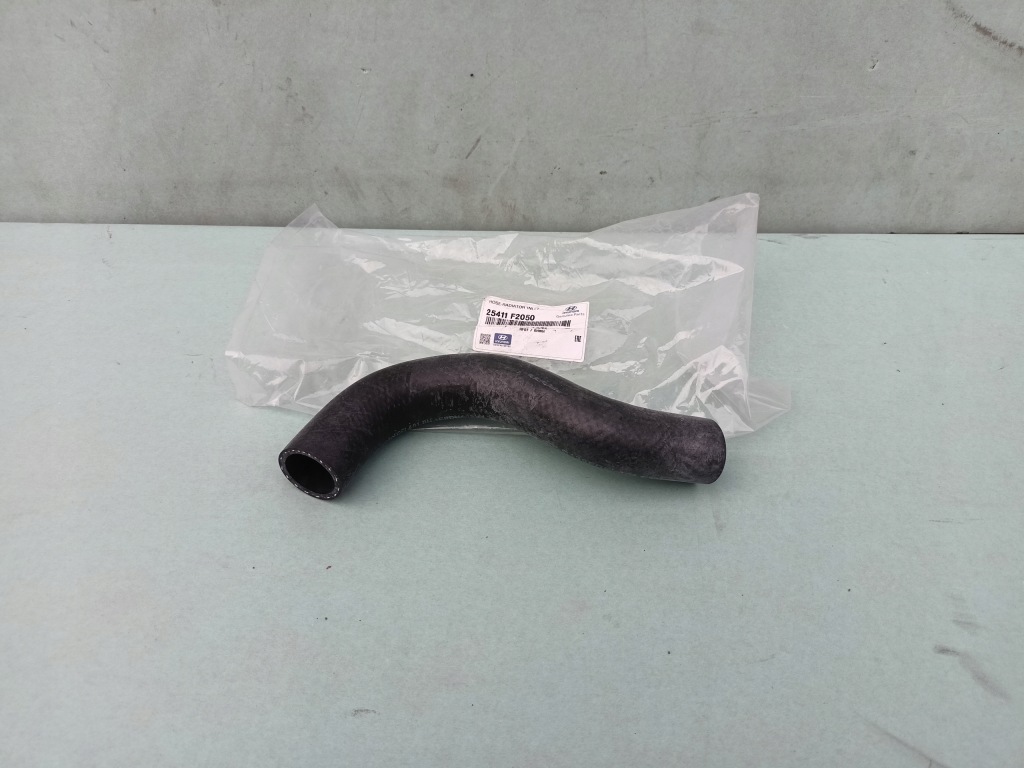 Купити Шланг радіатора води hyundai 25411-f2050