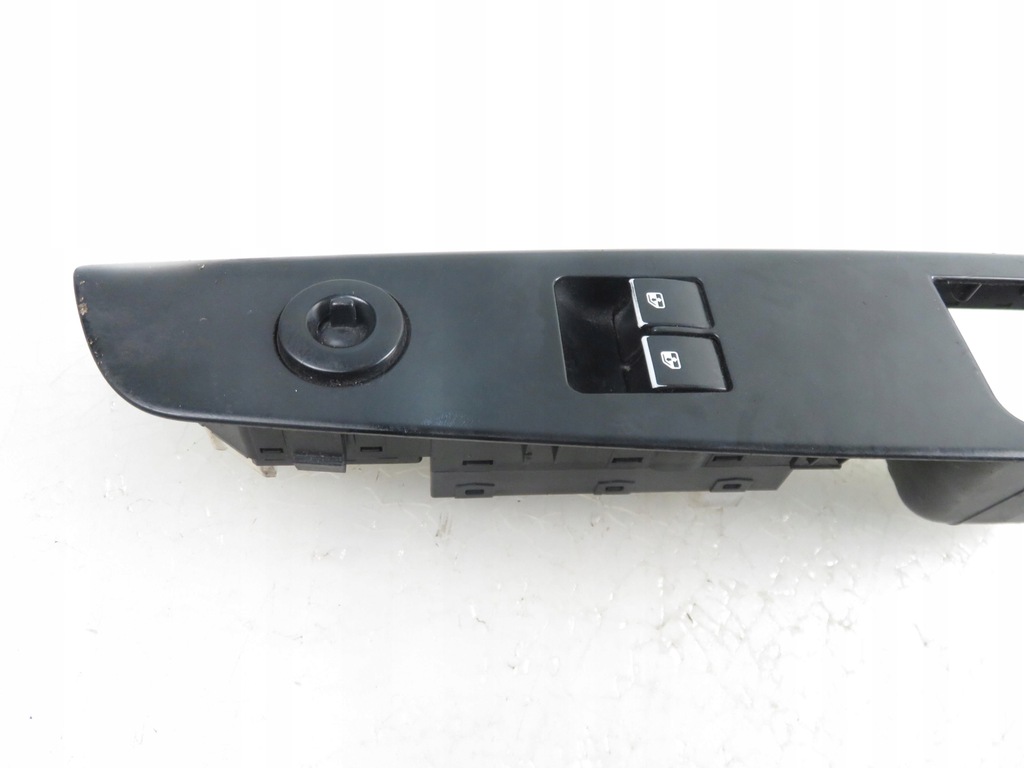 фото №10, Панель вікон kia ceed i sw 823511h110