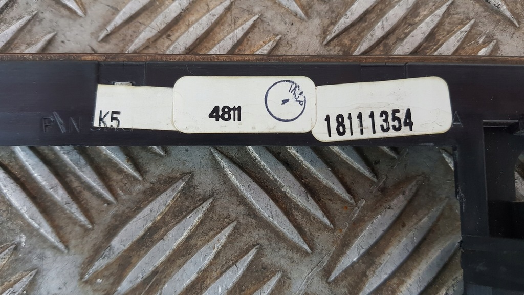 фото №5, Mercedes ml w163 рамка корпус радио