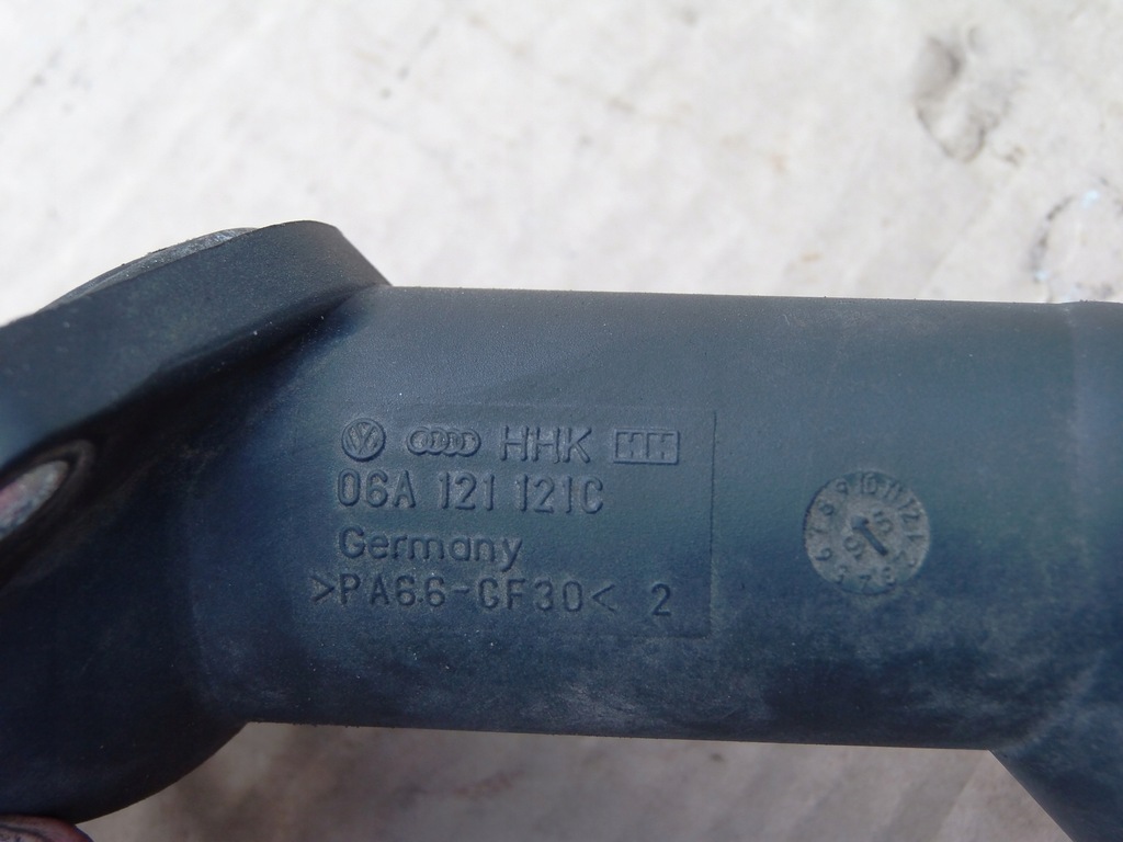 фото №4, Корпус защита термостата 06a121121c audi a3 8l 1.6 8v golf octavia