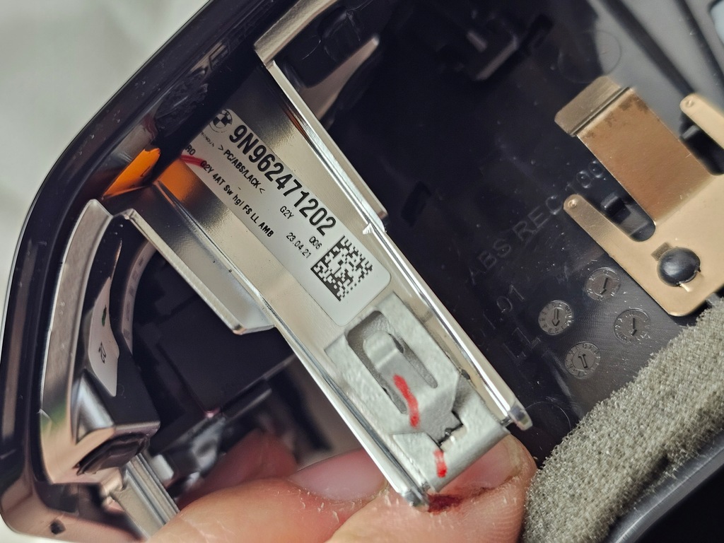 фото №16, Молдинг dekor консоли карбон bmw 3 g20 g80 g82 m3 m4 бардачок решётка обдув