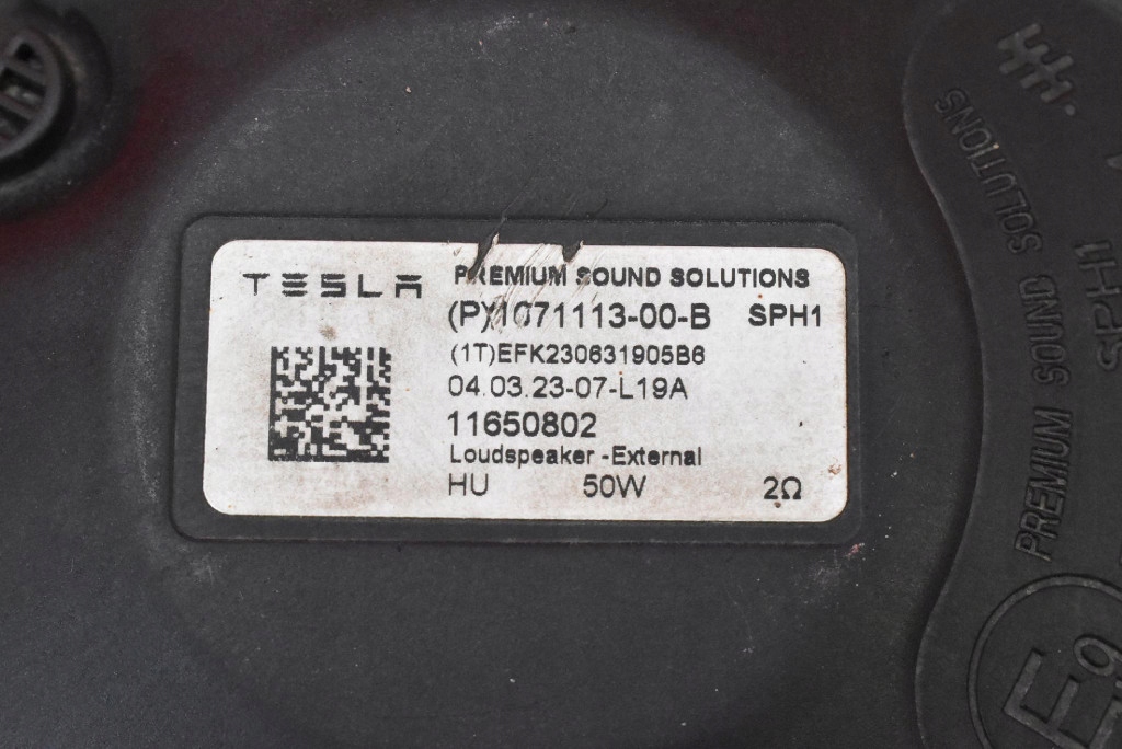 Динамік передній бампера 1071113-00-b tesla model y 20- Зі Шроту