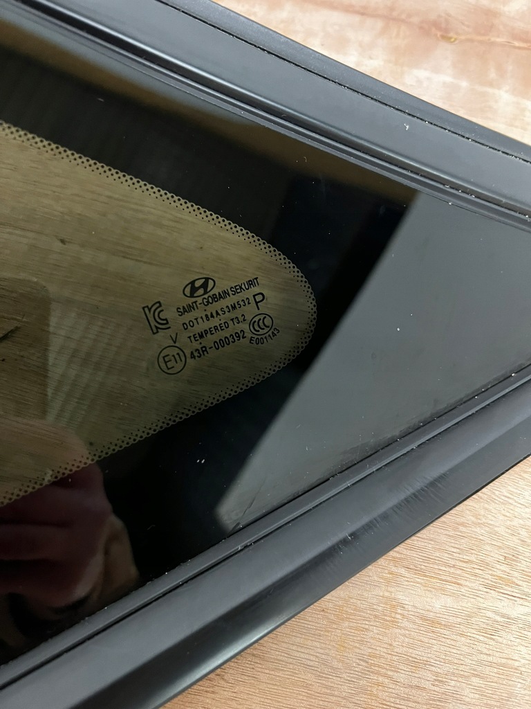 фото №13, Hyundai i40 kombi стекло кузовная задняя задняя левый