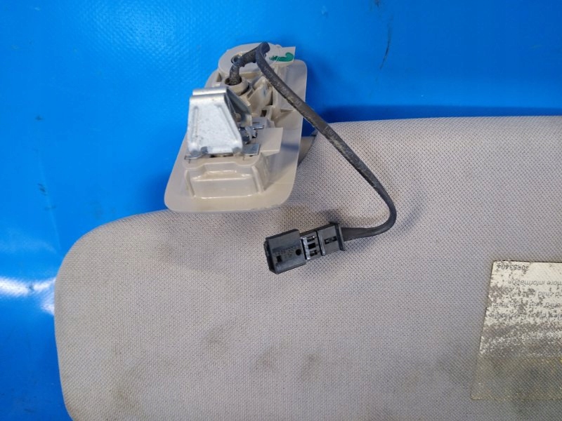 фото №4, Защита солнцезащитная правый. volvo s60 10-13 39822718