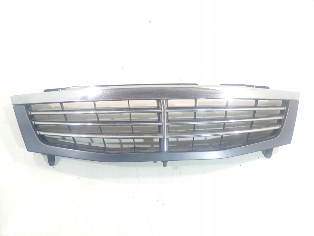 Ssangyong rexton 2 2 01-06 решітка радіатора решітка  радіатора в Україні