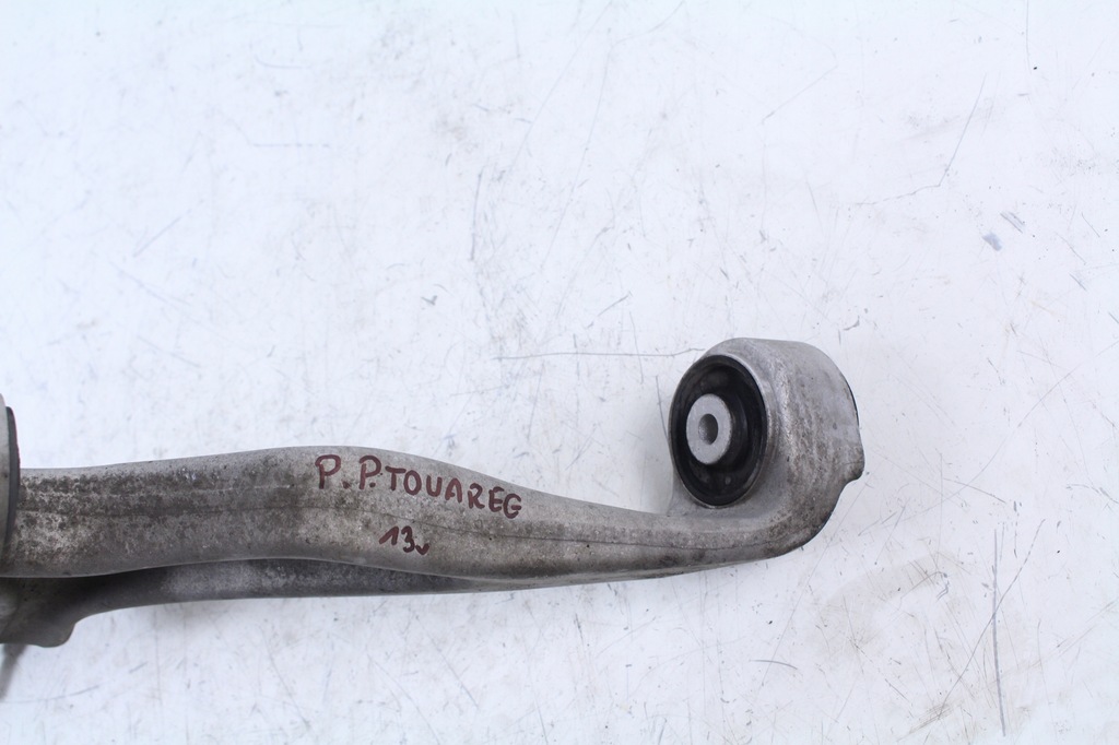 фото №7, Рычаг правый перед vw touareg 7p5 13r.