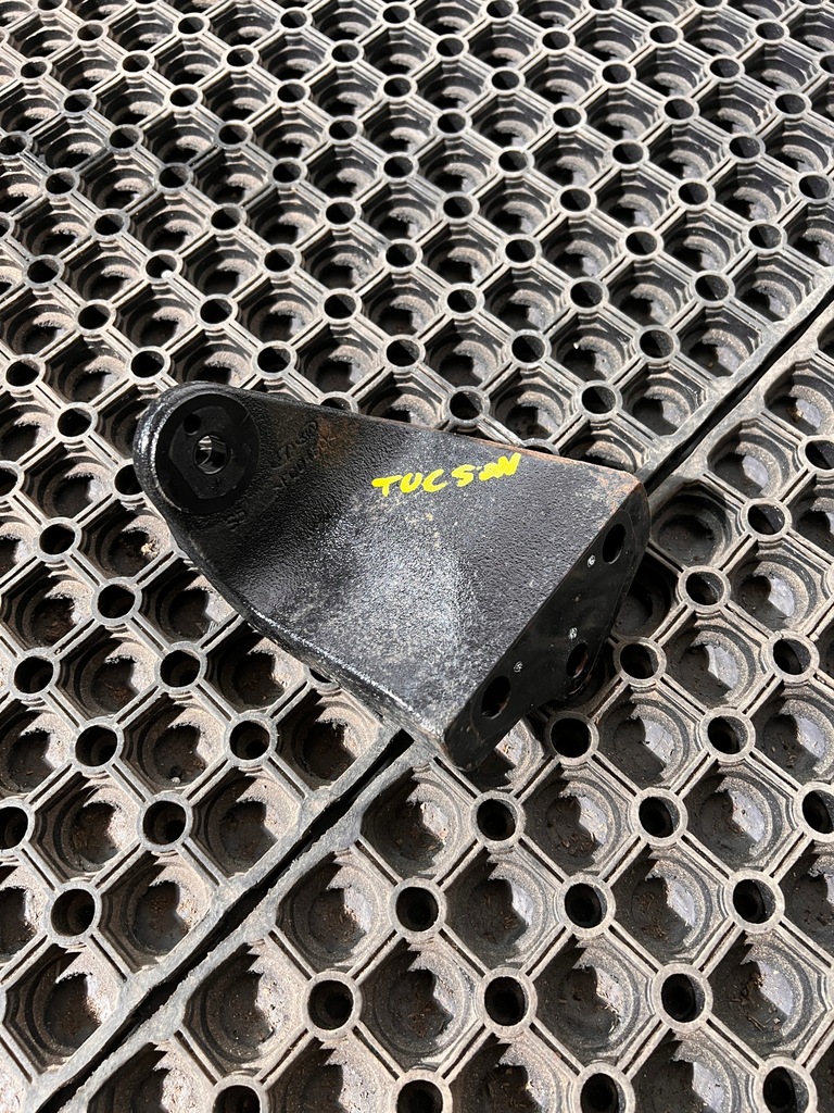 фото №1, Hyundai tucson ii 1.6 gdi кронштейн двигуна