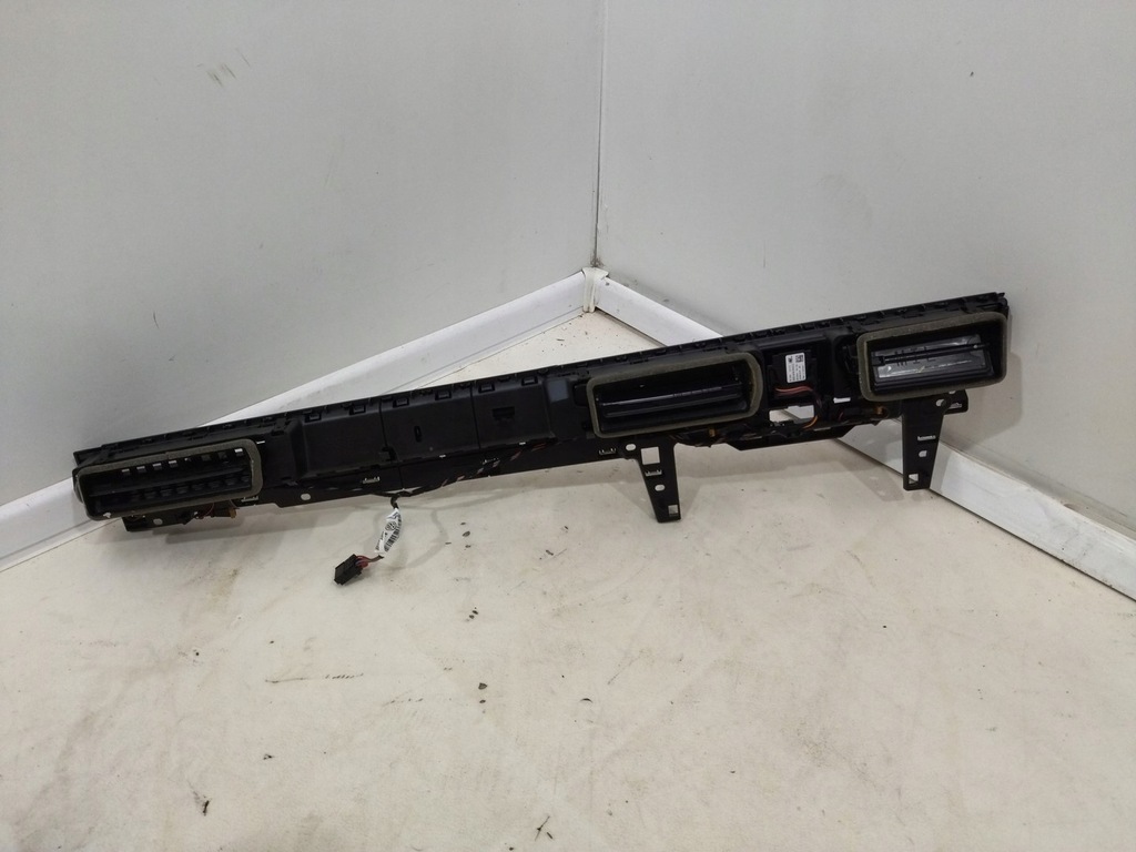 фото №10, 3g1858416f решётки обдув консоли центральной vw arteon 2019+