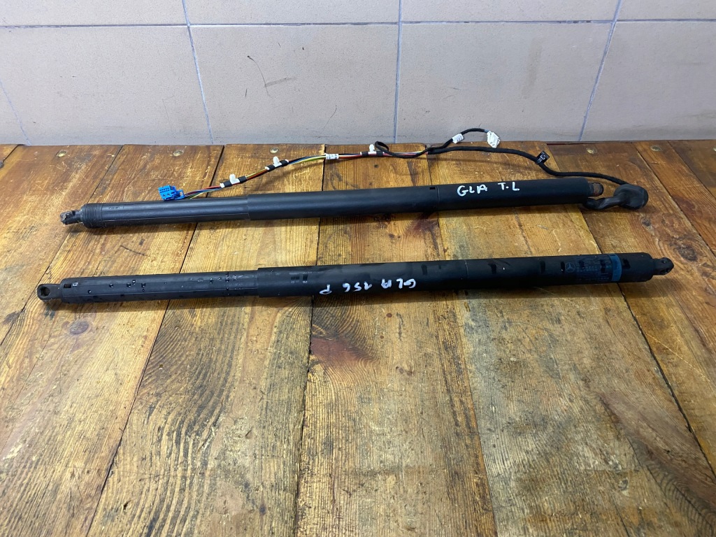 фото №1, Mercedes gla 156 привід кришки задній комплект