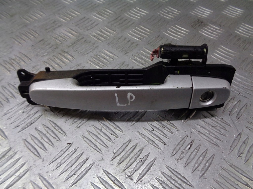 фото №1, Ручка ліва передня зовнішня corolla verso 1e7